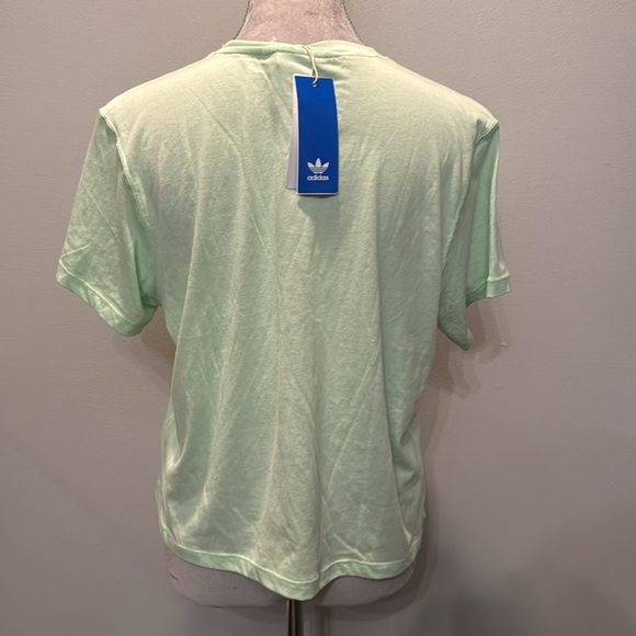Adidas tee boxy cropped tshirt NWT S - Picture 4 of 9